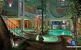 Eden Beach Resort- Tie Hotels & Resorts